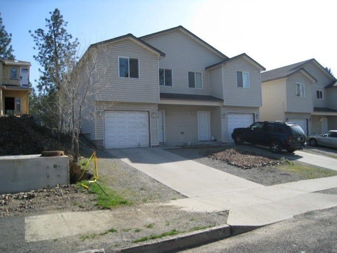 Primary Photo - 1630 E 7th Ave