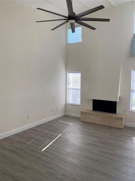 Building Photo - 17202 Sandalwood Dr