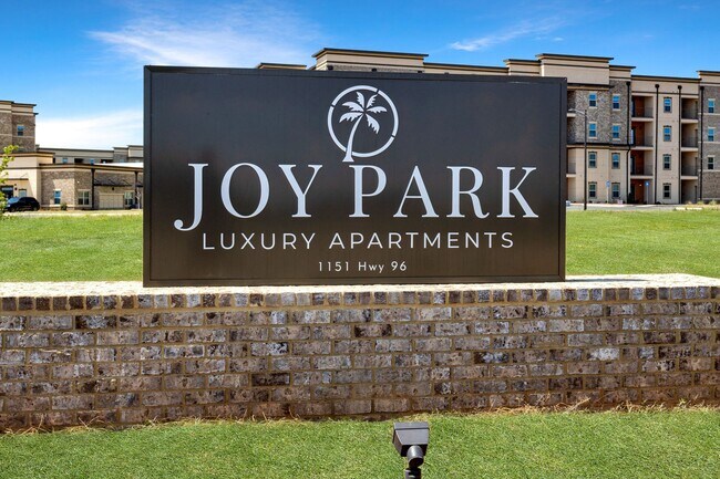 Foto del edificio - Joy Park Luxury Apartments