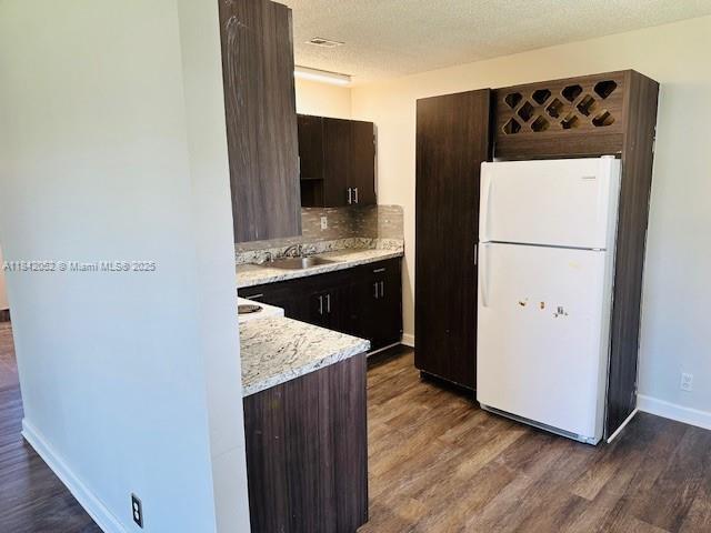 Foto del edificio - 853 SW 9th St