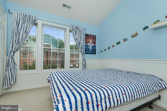 Building Photo - 492 Winding Rose Dr