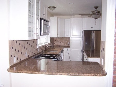 Foto del edificio - 146 Hillside Rd