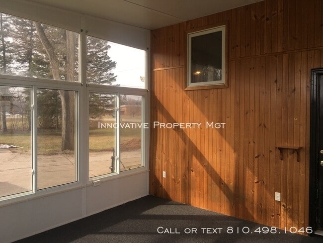 Building Photo - 3 bedroom, 1 bath home in Kearsley Schools!