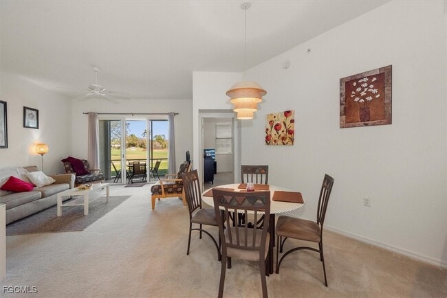 Foto del edificio - 12120 Summergate Cir