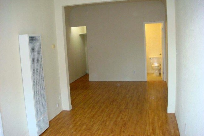 Building Photo - 1461 S Sherbourne Dr