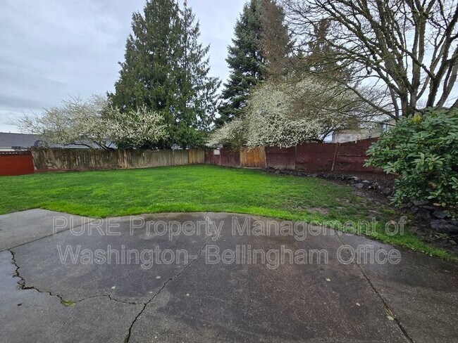 Foto del edificio - 6521 58th St NE