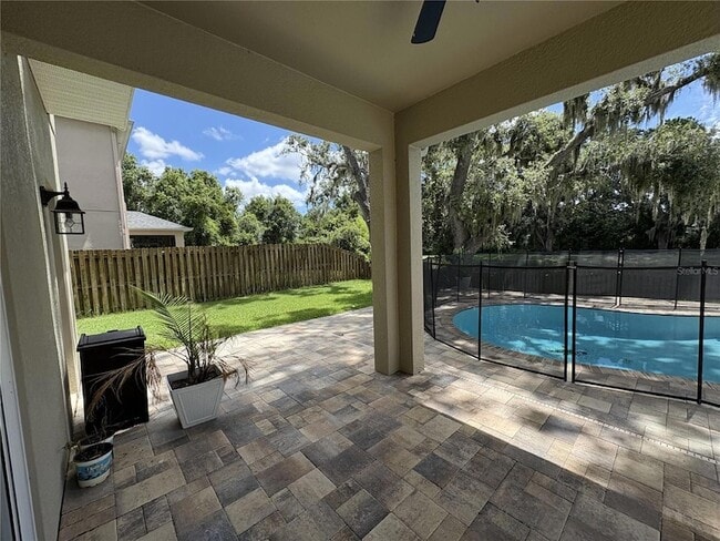 Building Photo - 5822 Tulip Flower Dr