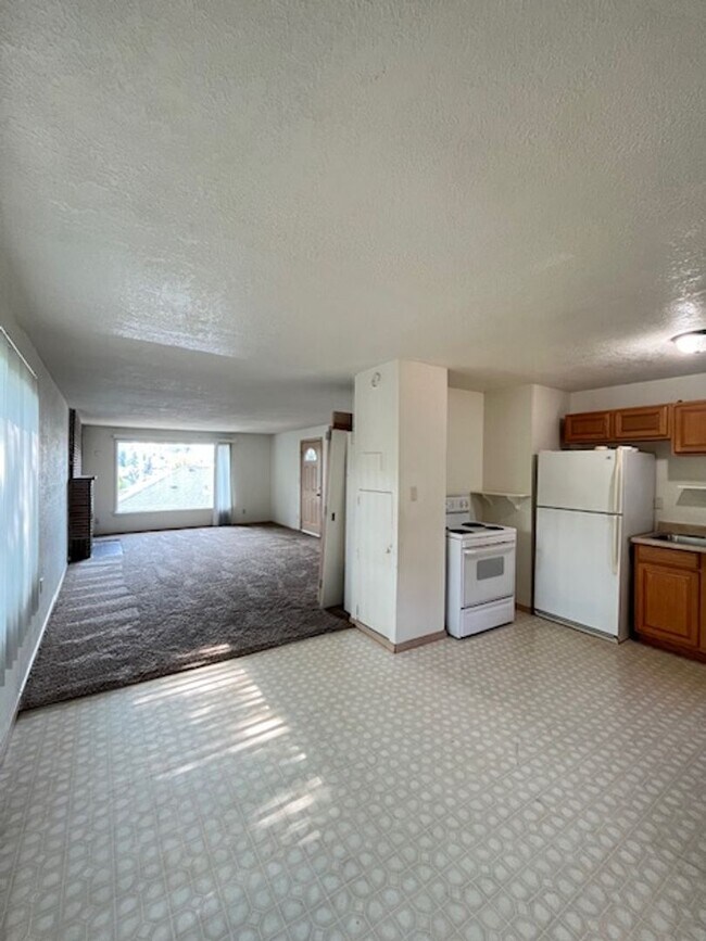 Foto del edificio - Sheridan duplex bremerton