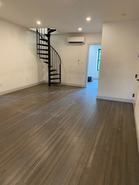 Foto del edificio - 786 Greene Ave