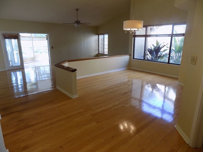 Foto del edificio - 14612 Village Glen Cir