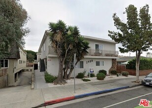 Building Photo - 2408 Ocean Park Blvd