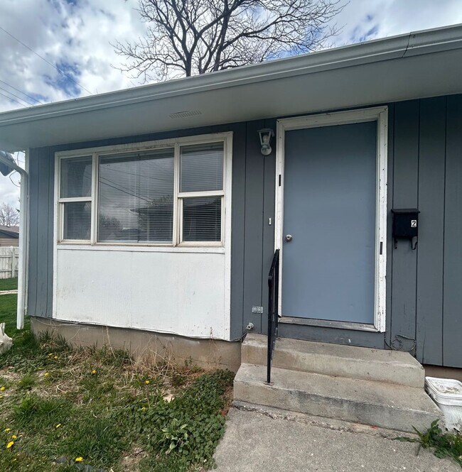 Foto del edificio - 547 Poole-2