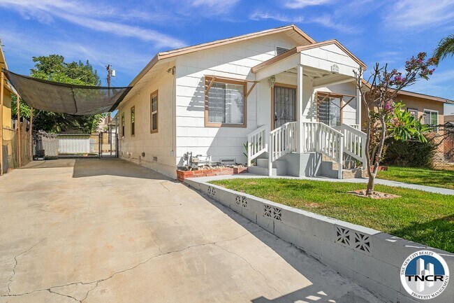 Foto del edificio - Beautiful Single-Family Home in Pico Rivera