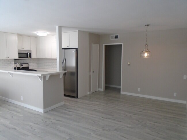 Foto del edificio - 11669 Chenault St