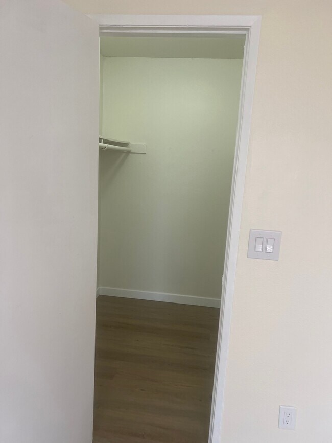 Foto del edificio - 1127 Acadia Pl