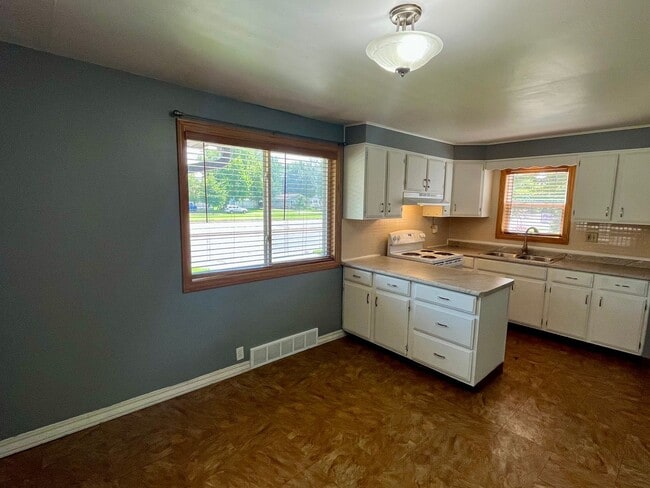 Building Photo - 3 Bed 1 Bath Single Family Home in Wausau