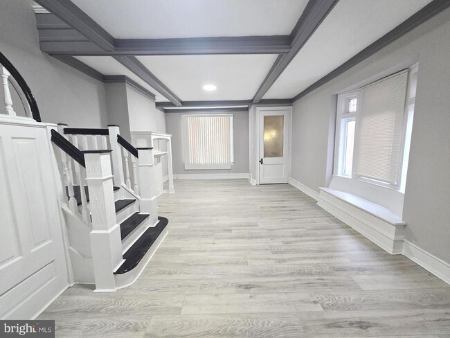 Foto del edificio - 5011 Larchwood Ave