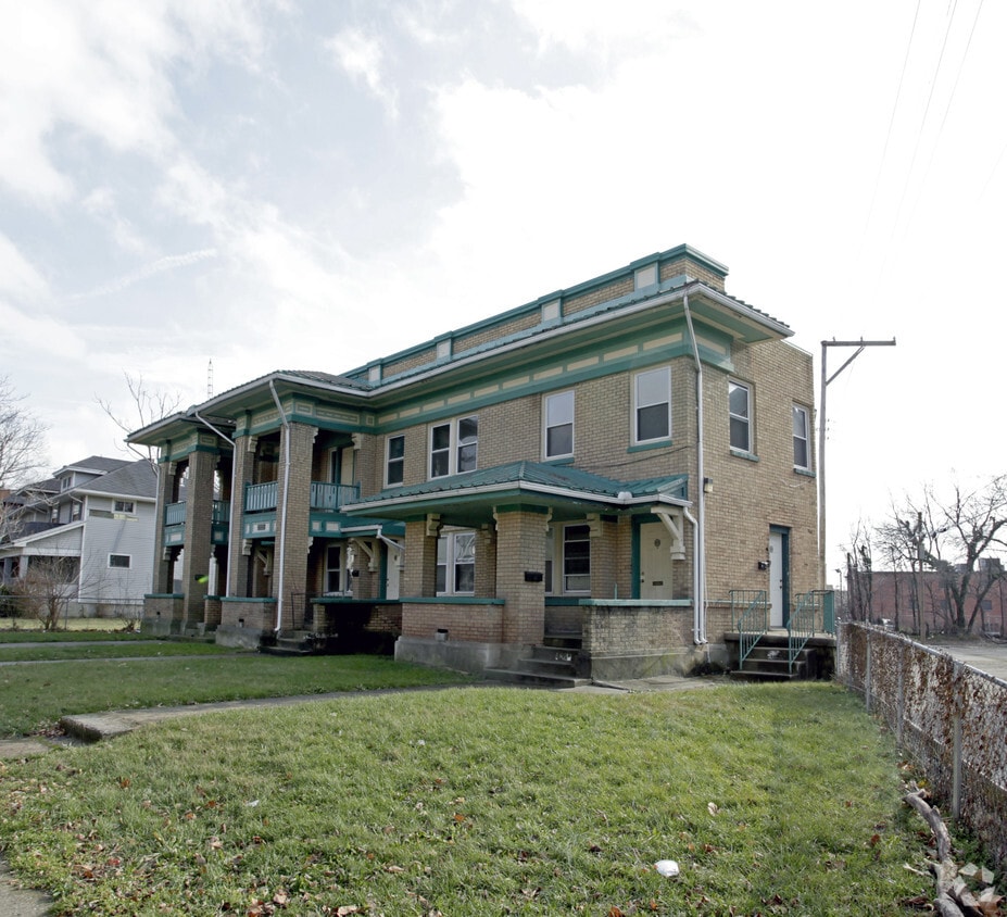 Foto del edificio - 900-912 Neal Ave