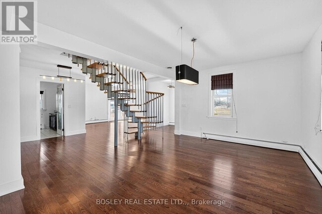 Building Photo - 765 Lakeshore Rd