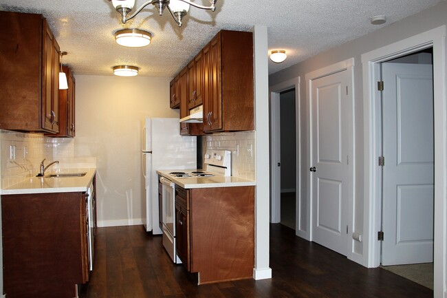Building Photo - Ramona Apartments