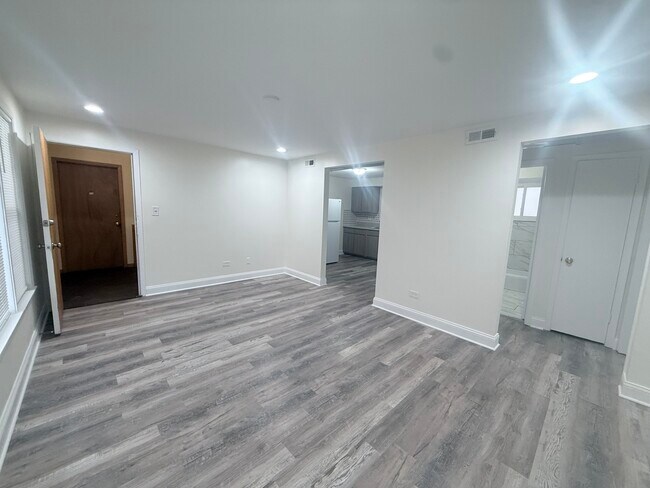 Foto del edificio - 11137 S Emerald Ave