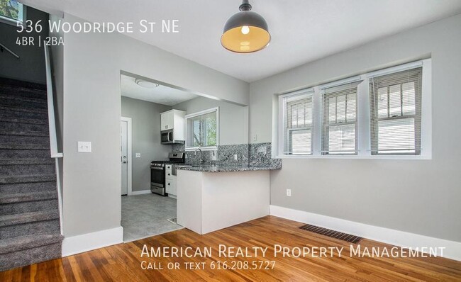 Foto del edificio - 536 Woodridge St NE