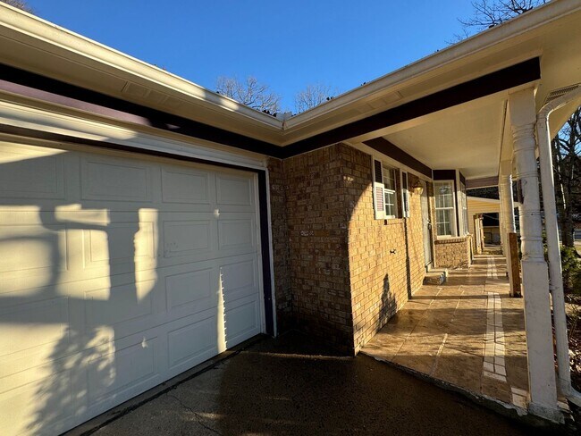 Foto del edificio - **Available Now...Never Have to Move Again! Don’t Miss Out…This Home Will Go Fast!**