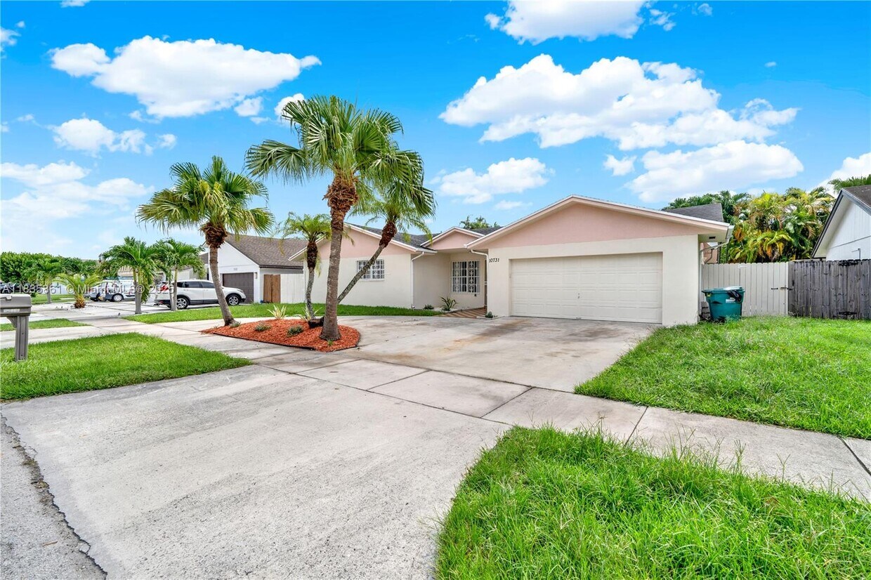 Primary Photo - 10731 SW 139th Ave
