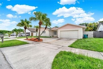 Building Photo - 10731 SW 139th Ave