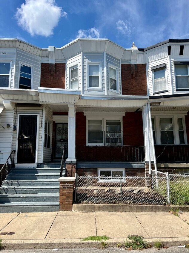 Primary Photo - Lovely 3-Bedroom Townhouse in West Philade...