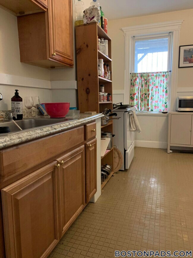 Foto del edificio - 1719 Commonwealth Ave