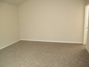 Building Photo - 3142 Rendezvous Ct