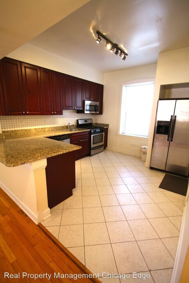 Building Photo - 6107 S Kimbark Ave