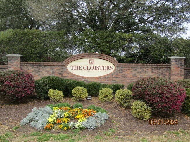 Foto del edificio - 2057 Silvercrest Dr