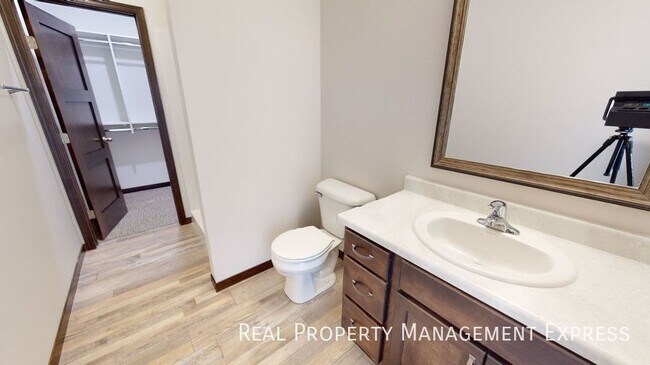 Foto del edificio - 9623 W Broek Dr