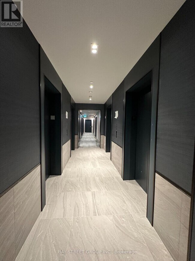 Photo du bâtiment - 65 Broadway Ave