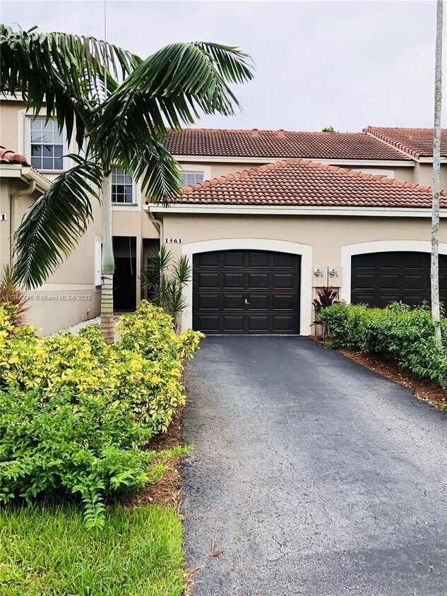 1561 Sorrento Dr, Weston, FL 33326 Townhome Rentals in Weston FL