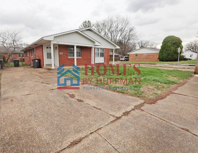 Foto del edificio - 844-844 Stanley Ave