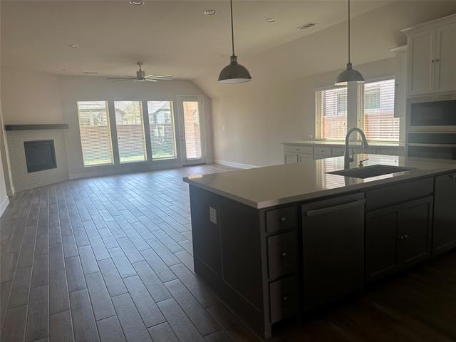 Foto del edificio - 3020 Peartree Ln