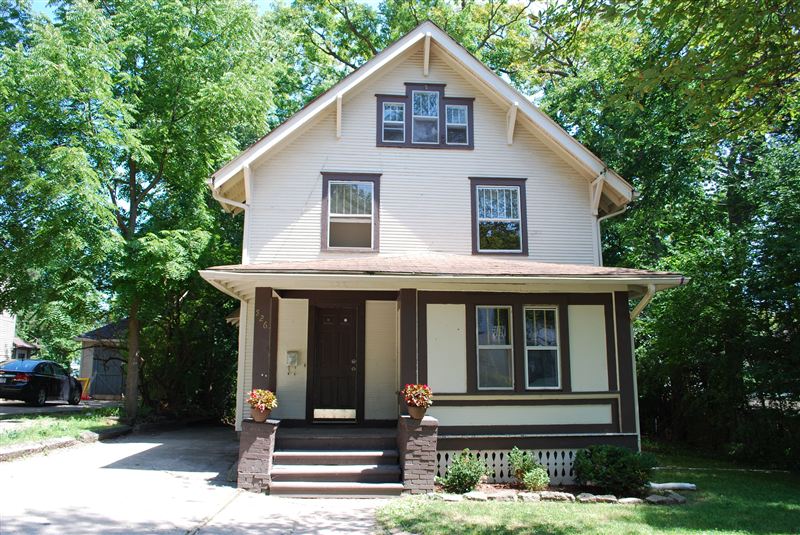 Primary Photo - 526 Evergreen Ave