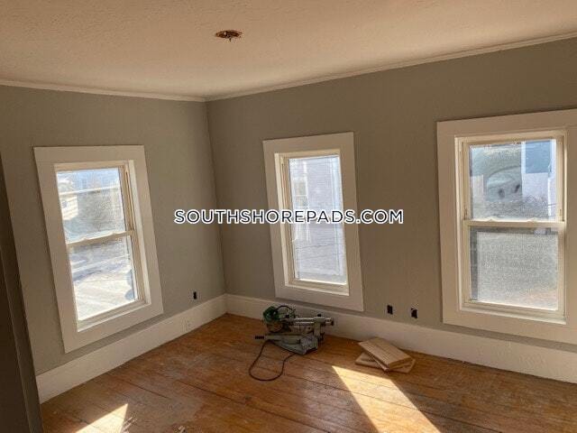 Building Photo - 62 Pleasant St