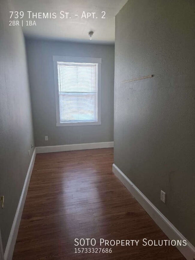 Building Photo - 739 Themis St