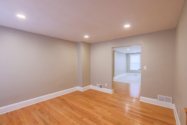 Foto del edificio - 130 Reedbird Ave