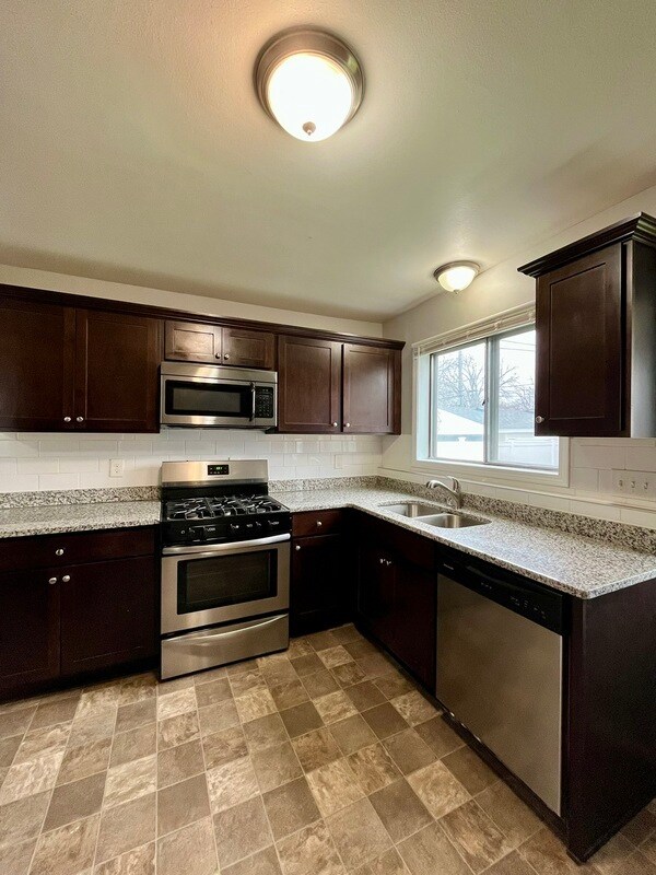 Foto del edificio - 4656 Detroit St