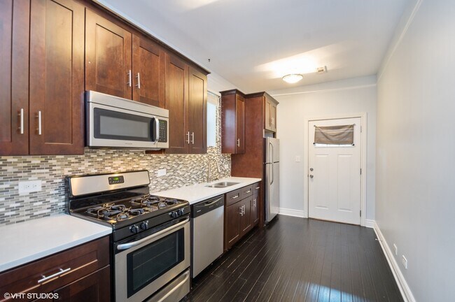 Foto del edificio - 1535 N Campbell Ave
