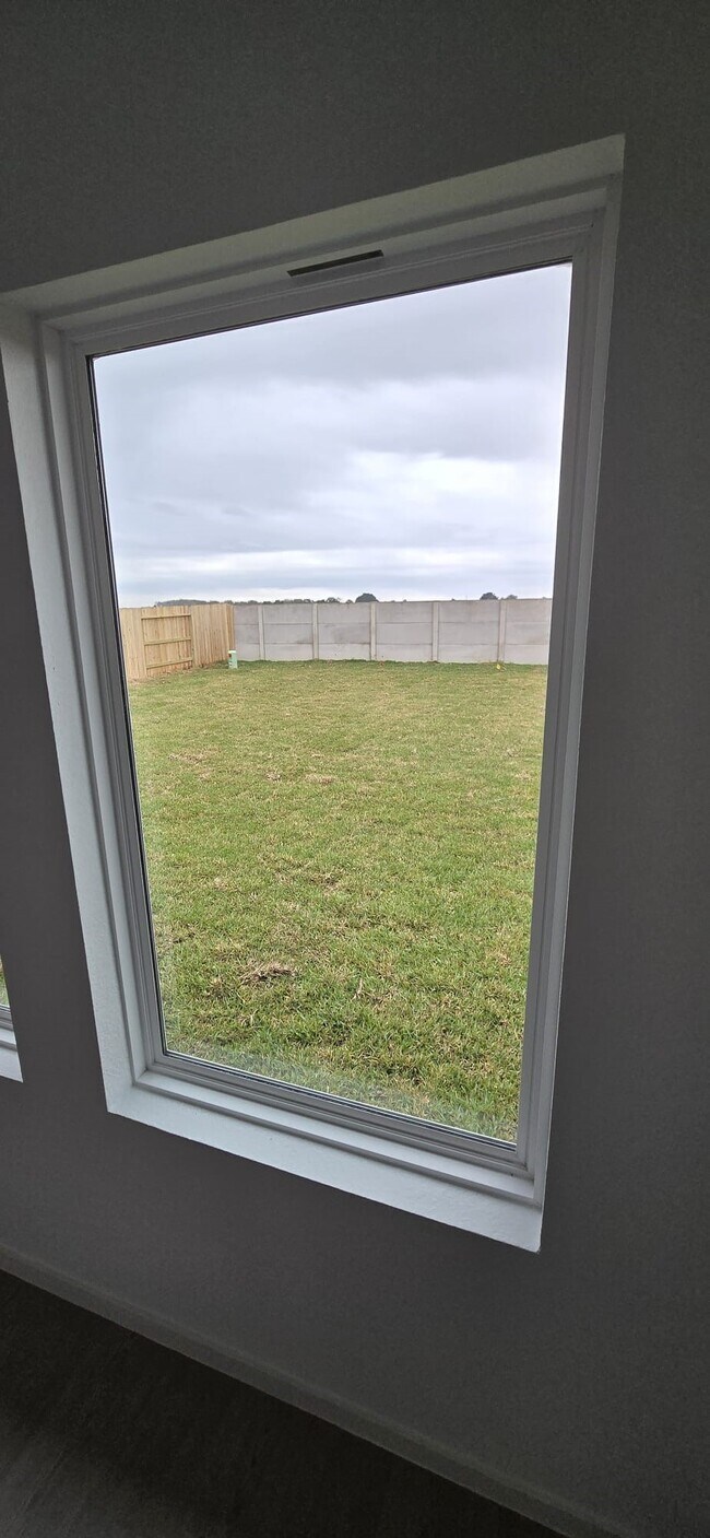 Foto del edificio - 26523 Pampas Grass Ln