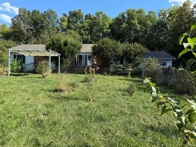 Building Photo - 237 Rockefeller Ln