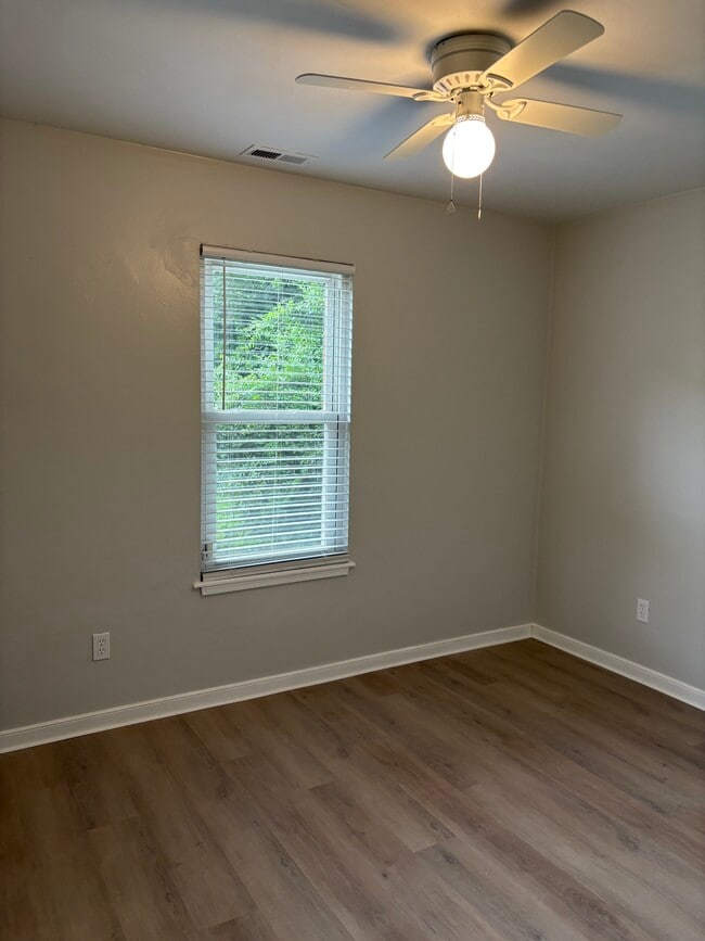 Building Photo - 311 N Oceana Blvd