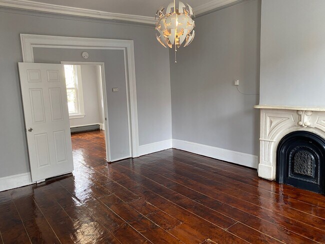 Building Photo - 1 Catherine St