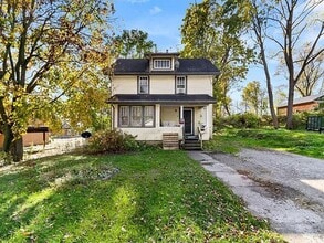 Building Photo - 382 Orange St